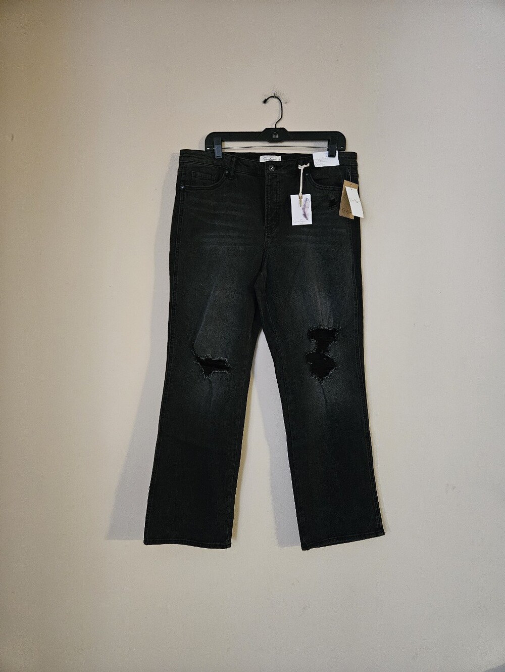 Jessica Simpson Women's Black Distressed Straight Boot Jeans, Size 32